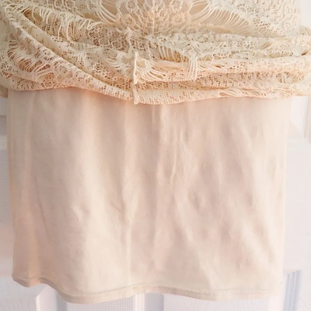 NWOT FREE PEOPLE SMALL 4/6 PEEK-A-BOO LACE DRESS